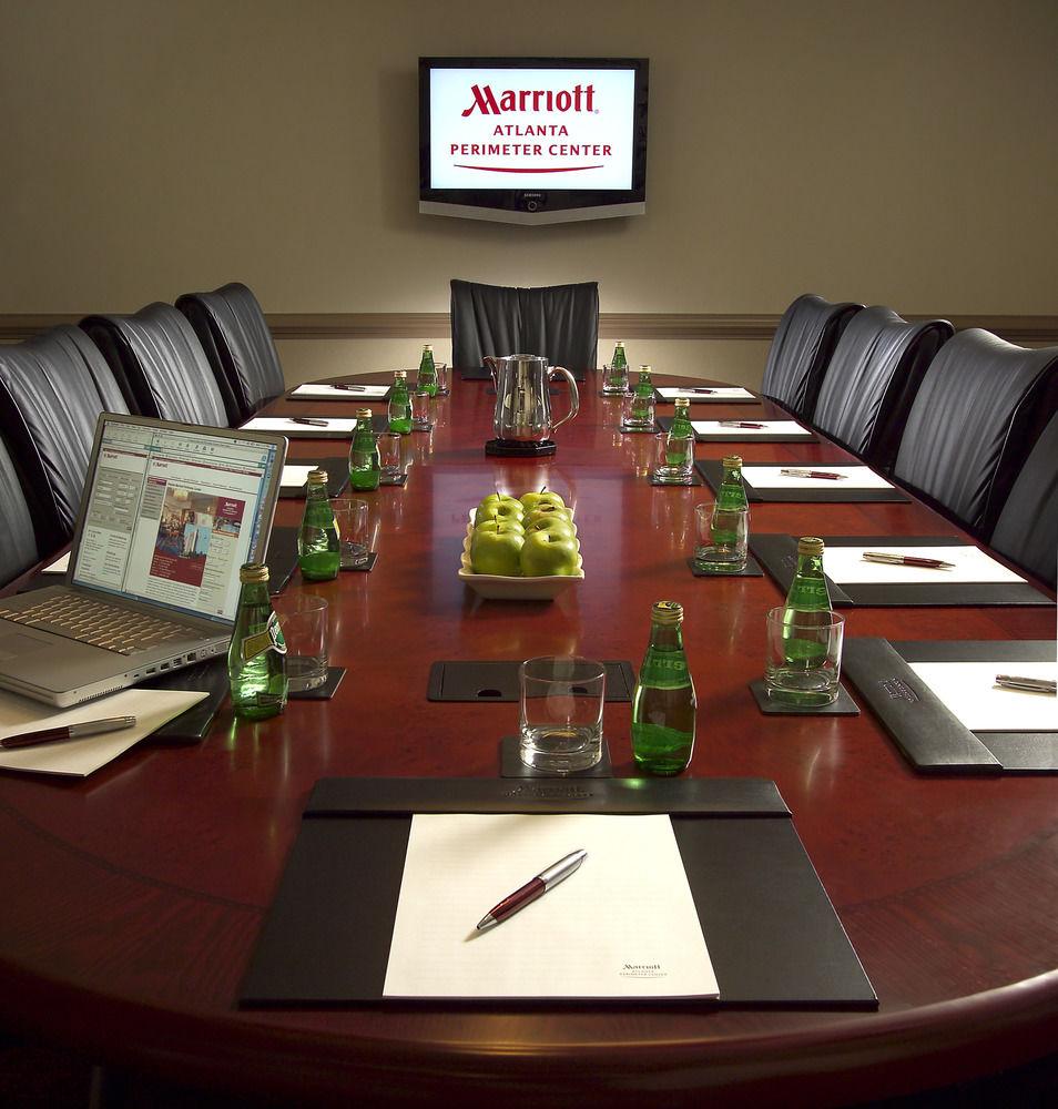 Atlanta Marriott Perimeter Center Hotel Дънууди Екстериор снимка