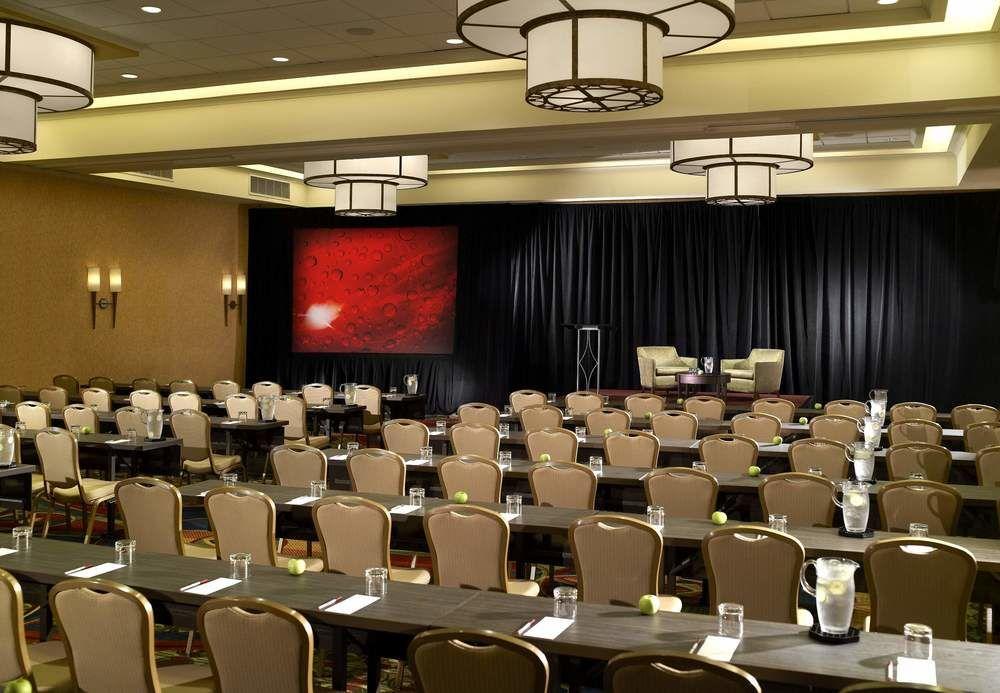Atlanta Marriott Perimeter Center Hotel Дънууди Екстериор снимка