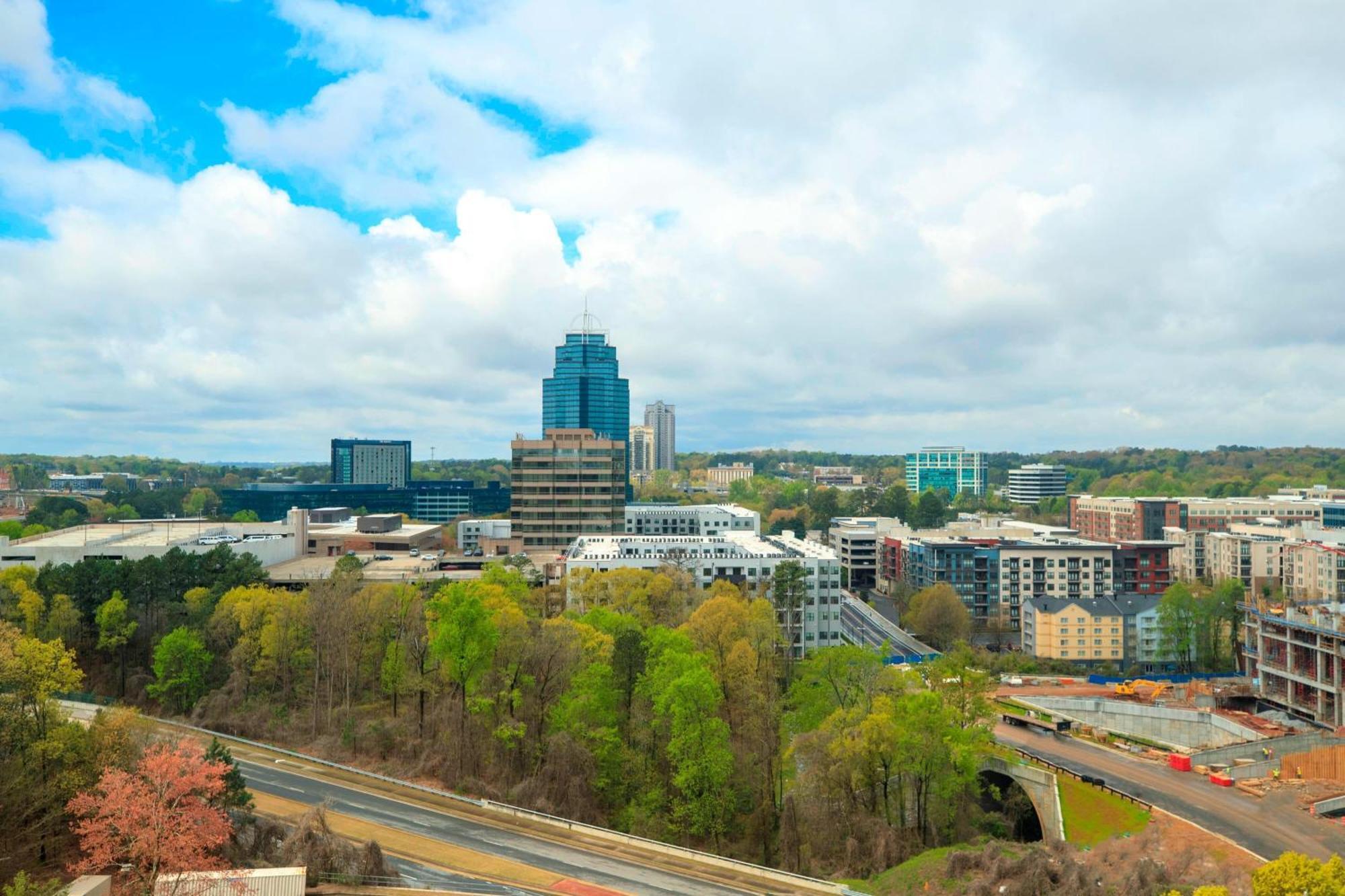 Atlanta Marriott Perimeter Center Hotel Дънууди Екстериор снимка