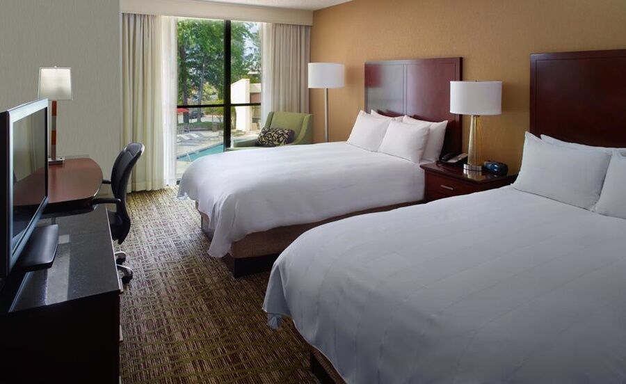 Atlanta Marriott Perimeter Center Hotel Дънууди Екстериор снимка